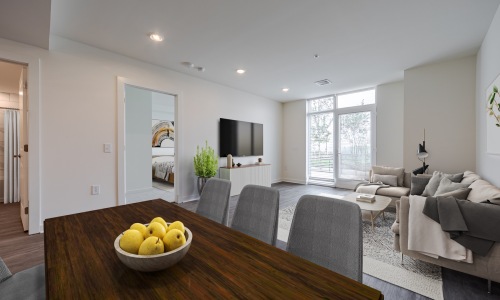 Open space living area and dining room with natural lighting - Rivermark Northern Liberties 2 and 3 bedroom townhomes for rent Philadelphia PA